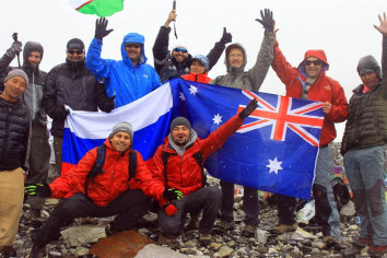 How to Prepare for Everest Expedition