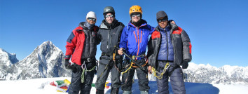 6189m Island Peak Expedition