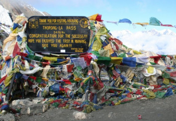 Manaslu circuit trek vs annapurna circuit trek cost