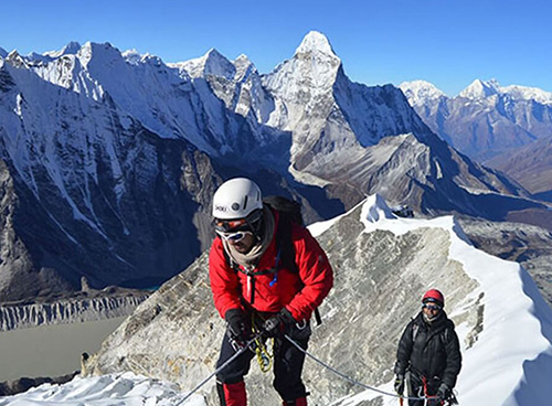 Above 6000m Mountain Peaks